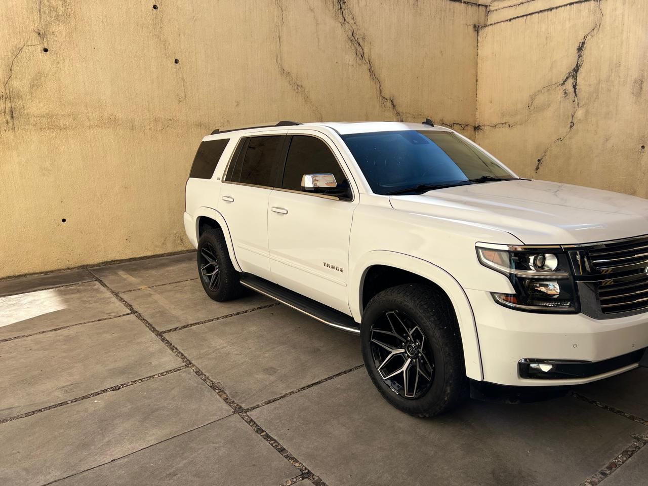 CHEVROLET TAHOE 2015