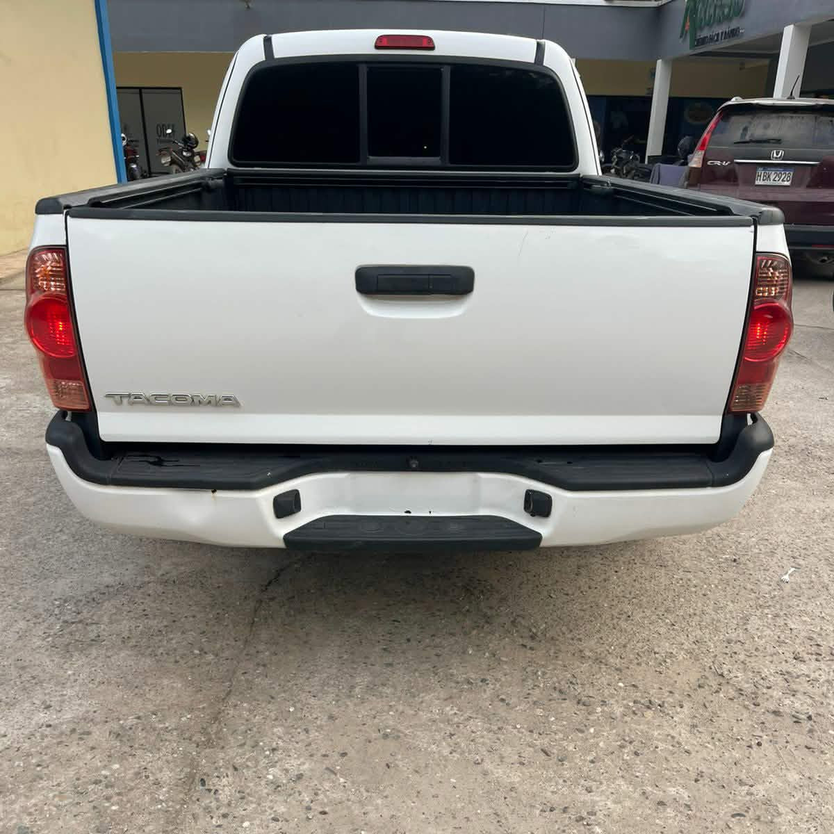 TOYOTA TACOMA 2015