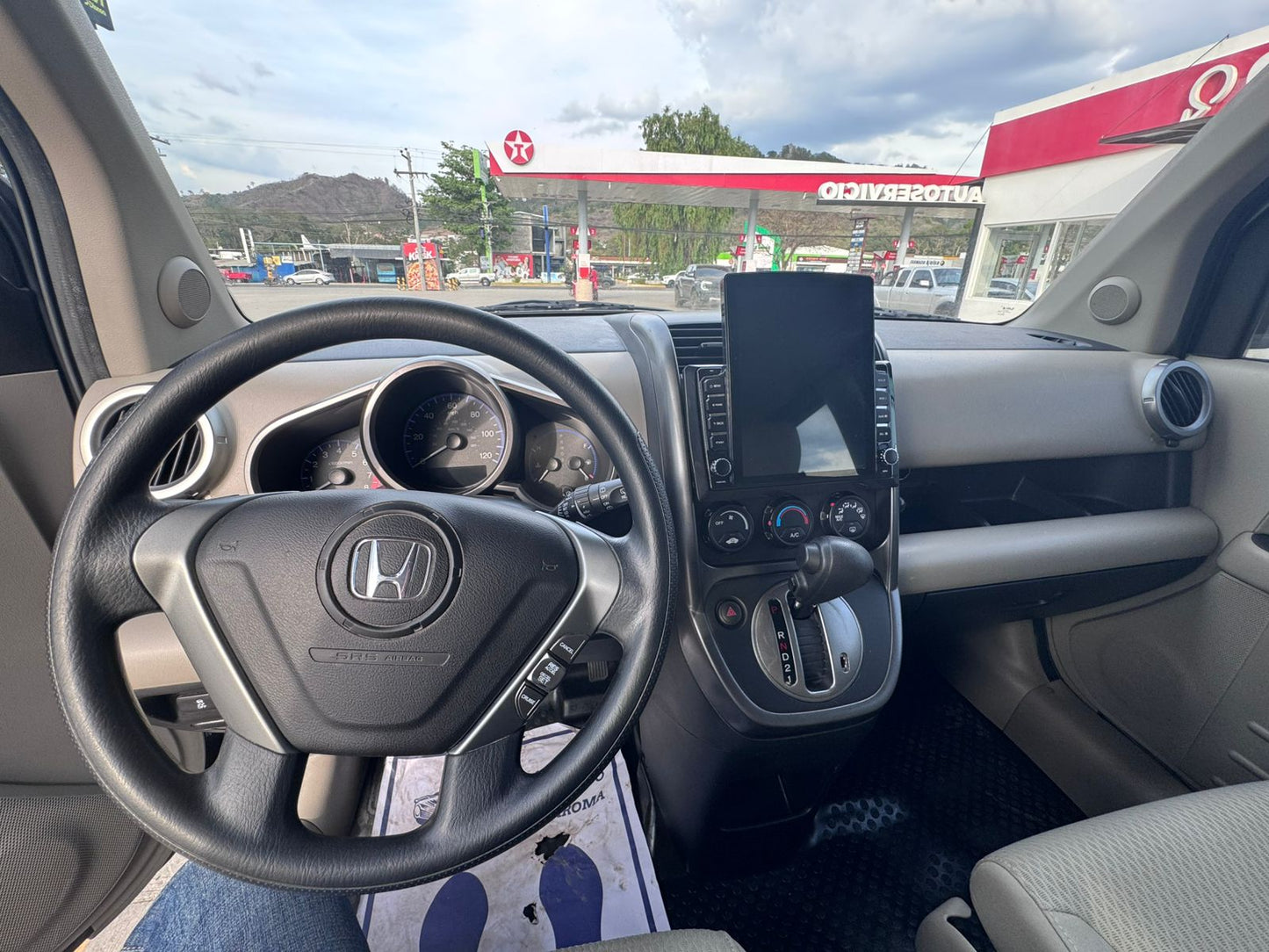 HONDA ELEMENT 2011