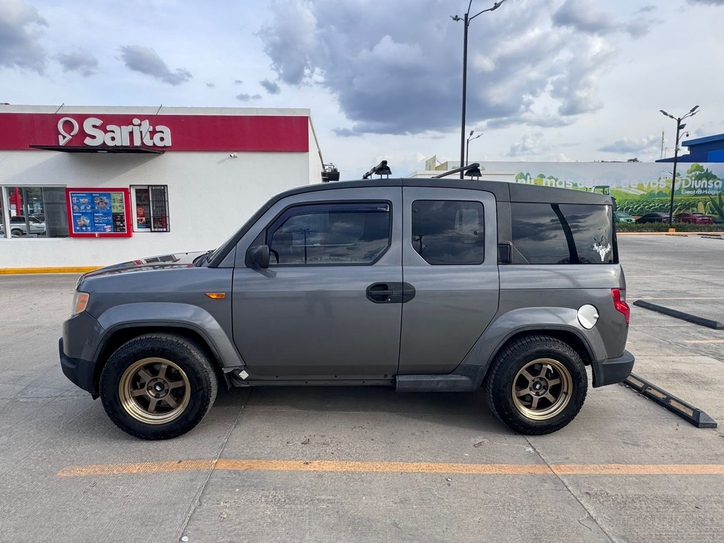 HONDA ELEMENT 2011