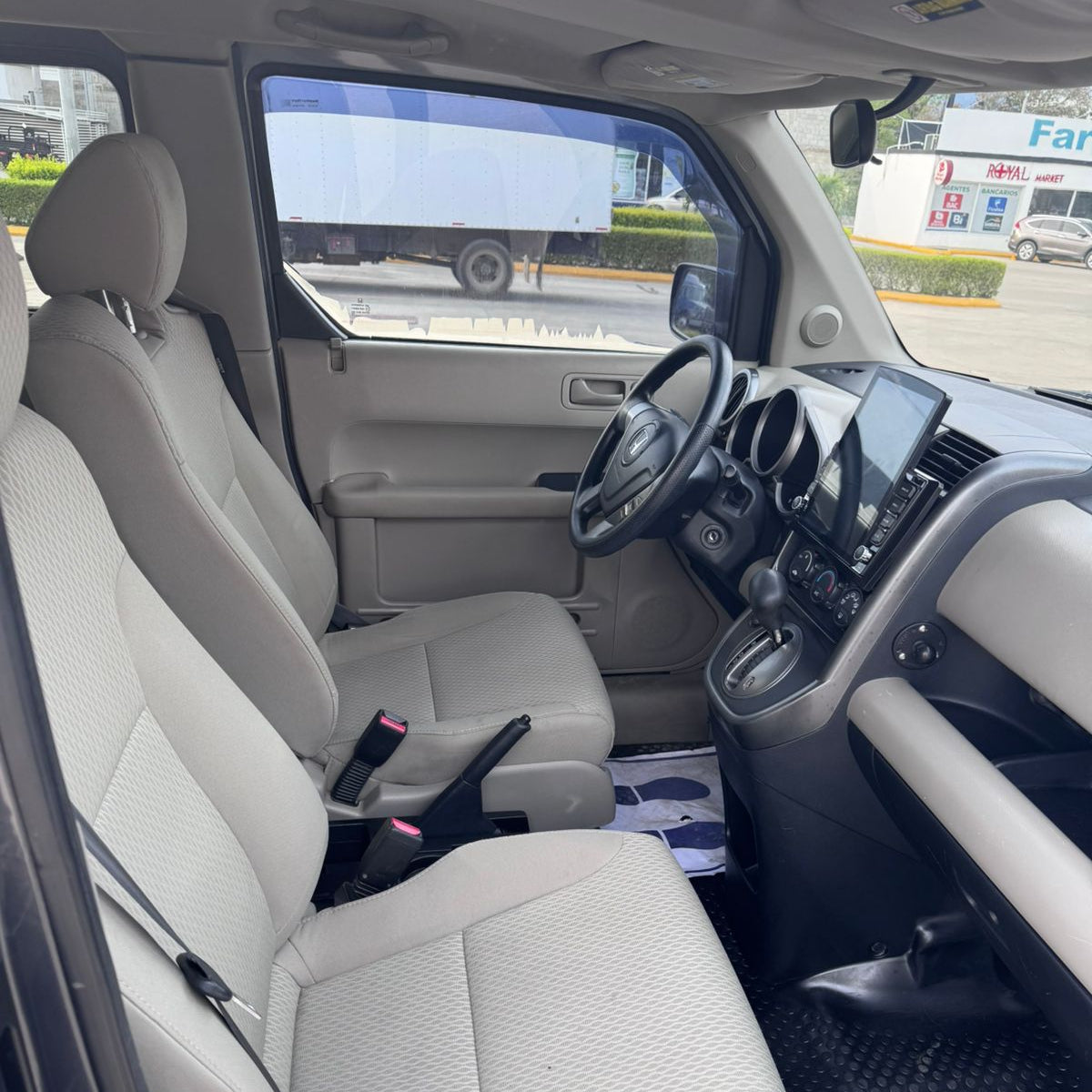 HONDA ELEMENT 2011