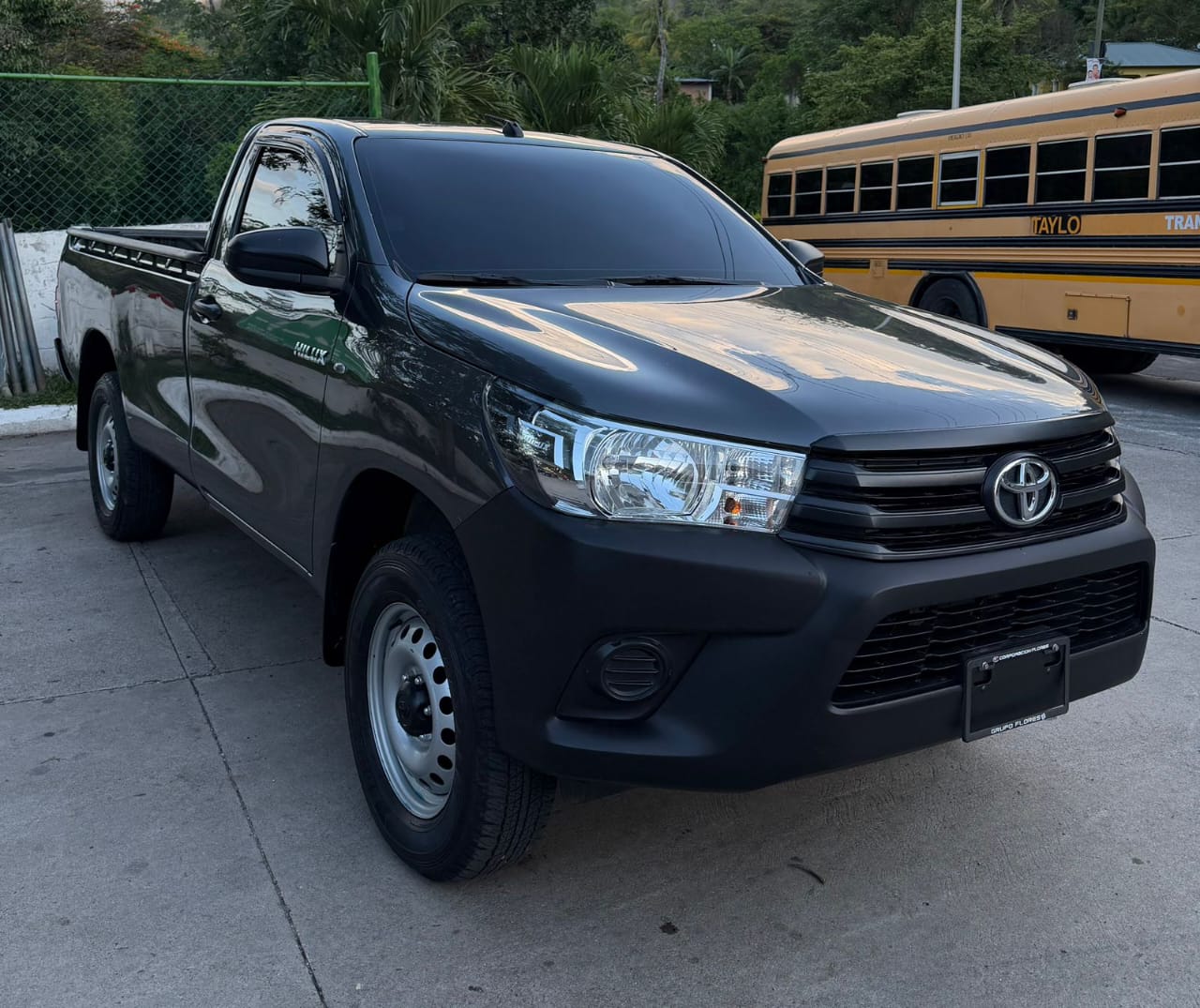 TOYOTA HILUX 2023