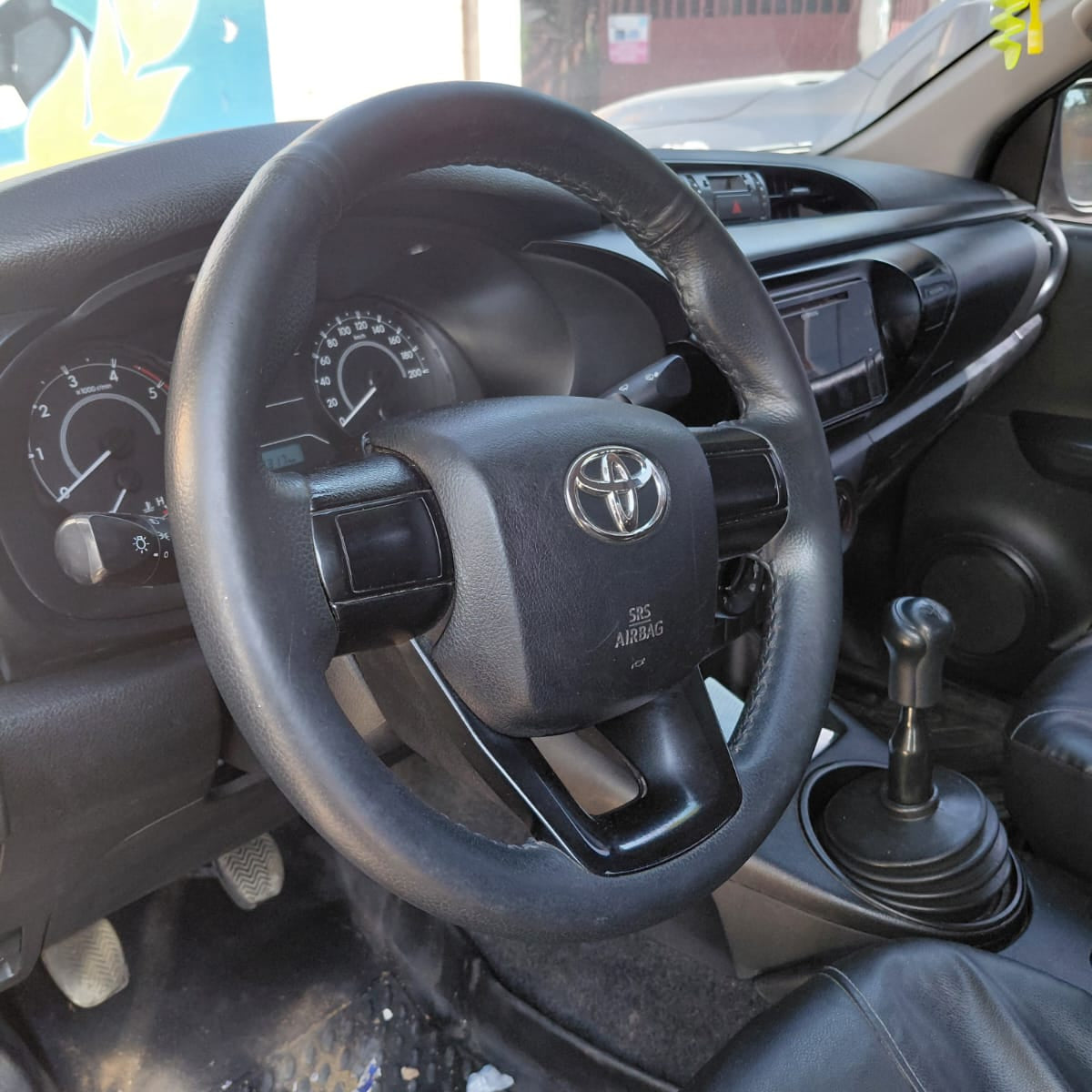 TOYOTA HILUX 2023