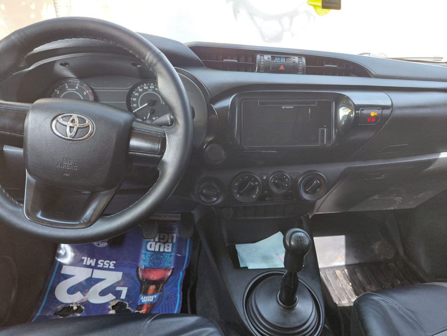 TOYOTA HILUX 2023