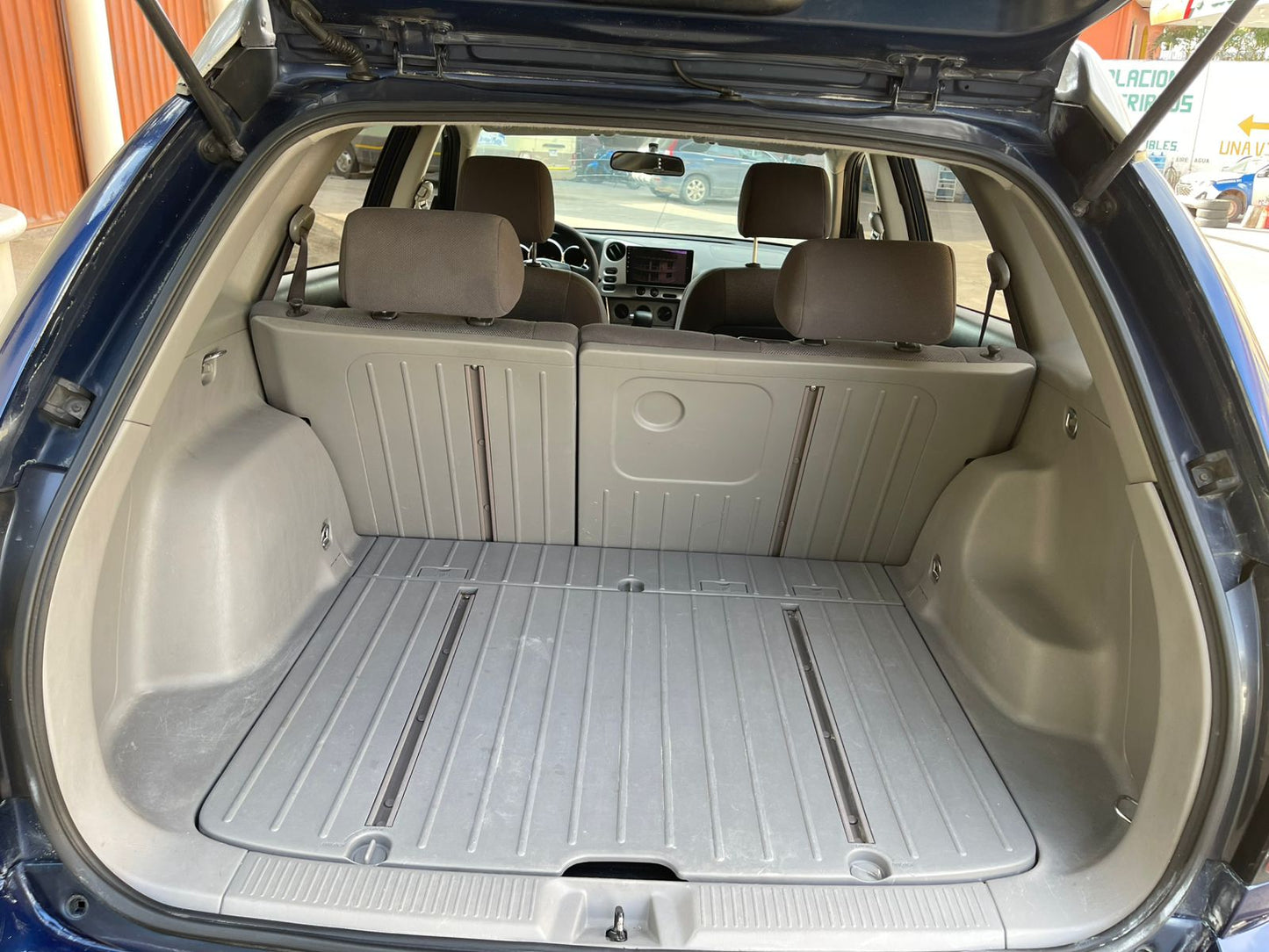 PONTIAC VIBE 2004