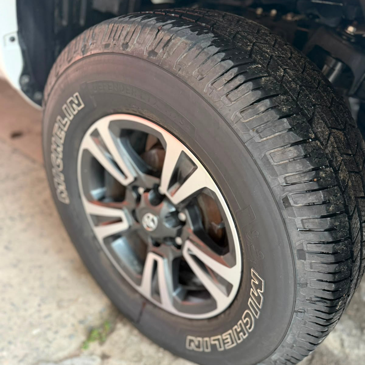 TOYOTA TACOMA 2019