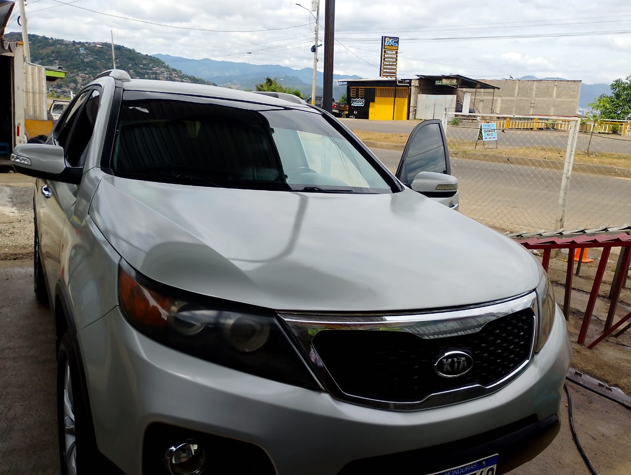 KIA SORENTO 2011