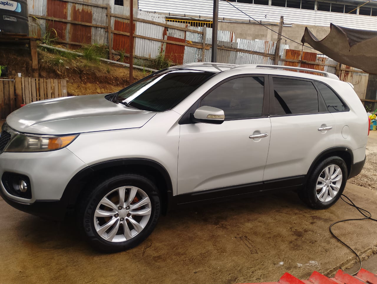 KIA SORENTO 2011