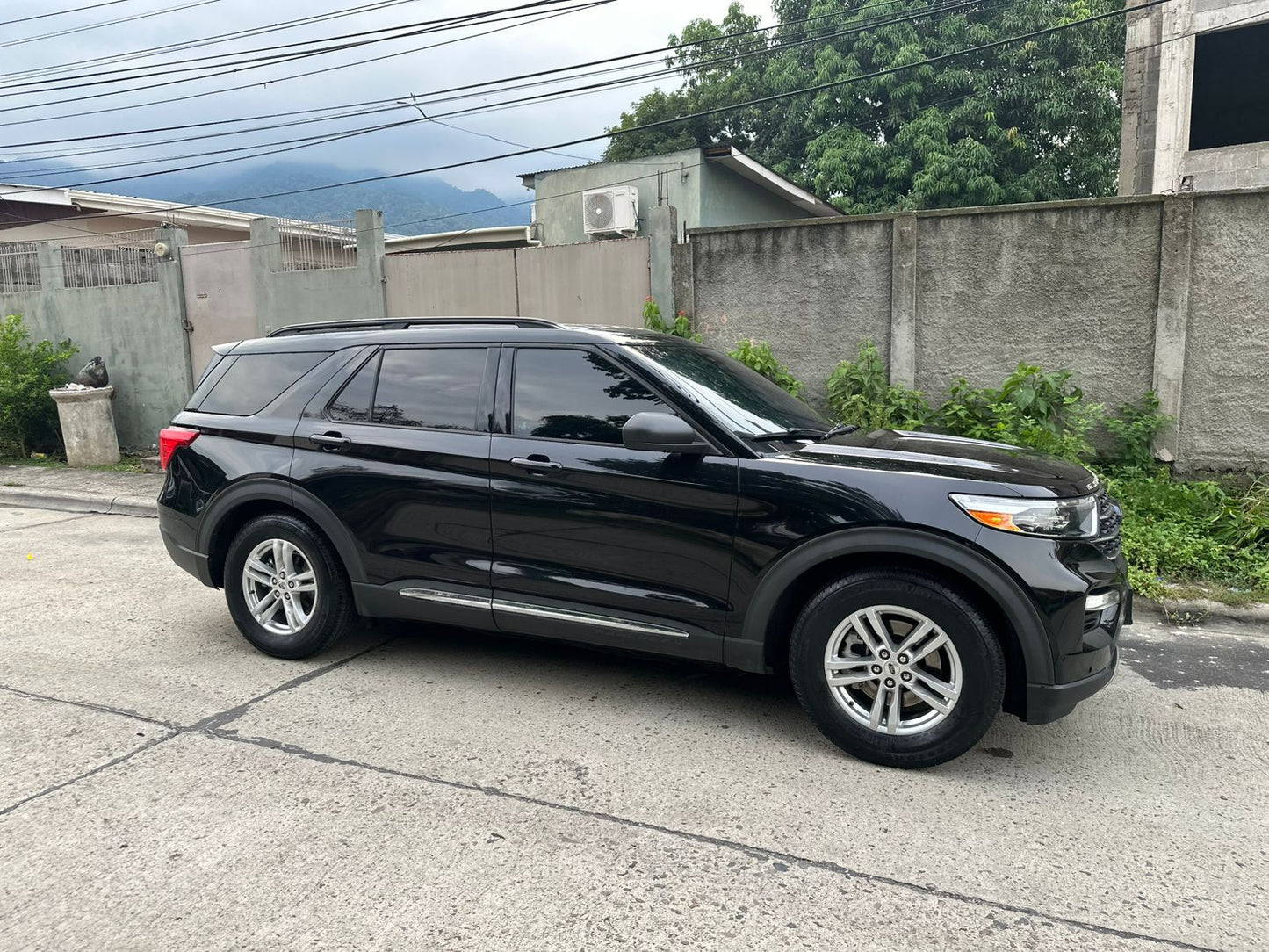 FORD EXPLORER 2020