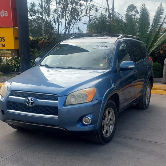 TOYOTA RAV4 2010