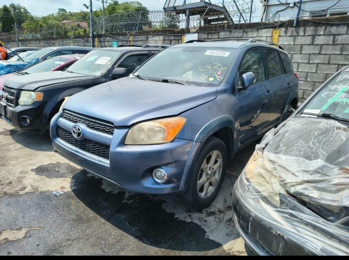 TOYOTA RAV4 2010
