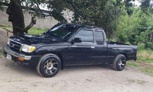 TOYOTA TACOMA 1999