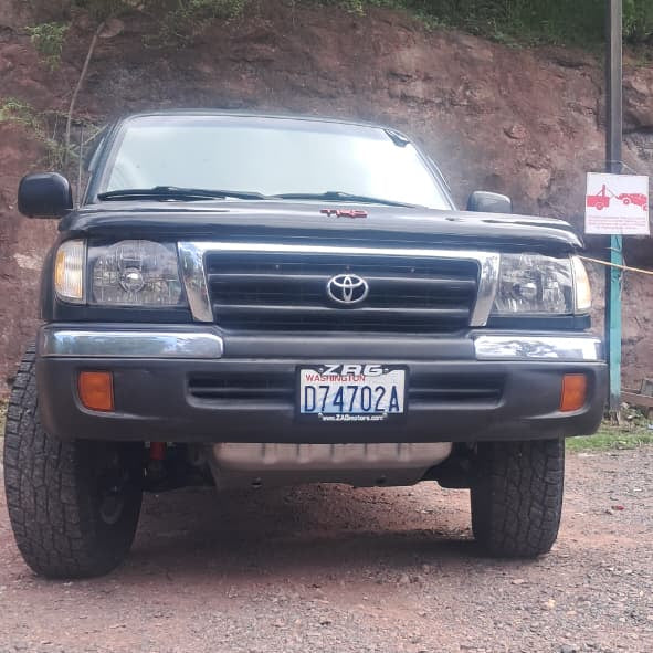 TOYOTA TACOMA 1999