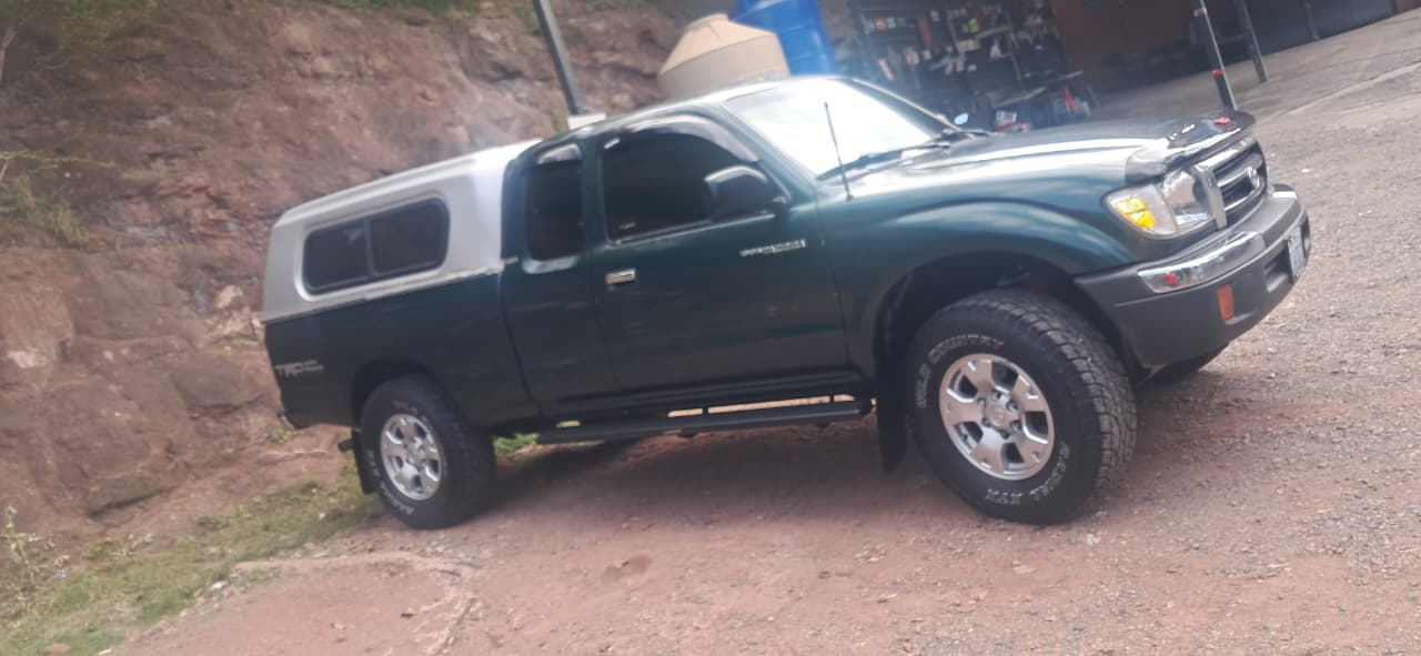TOYOTA TACOMA 1999