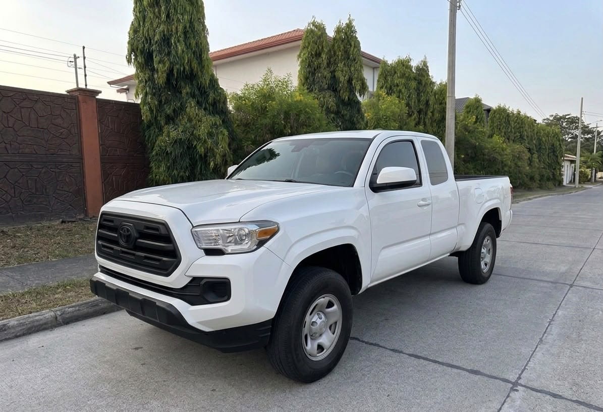 TOYOTA TACOMA 2023