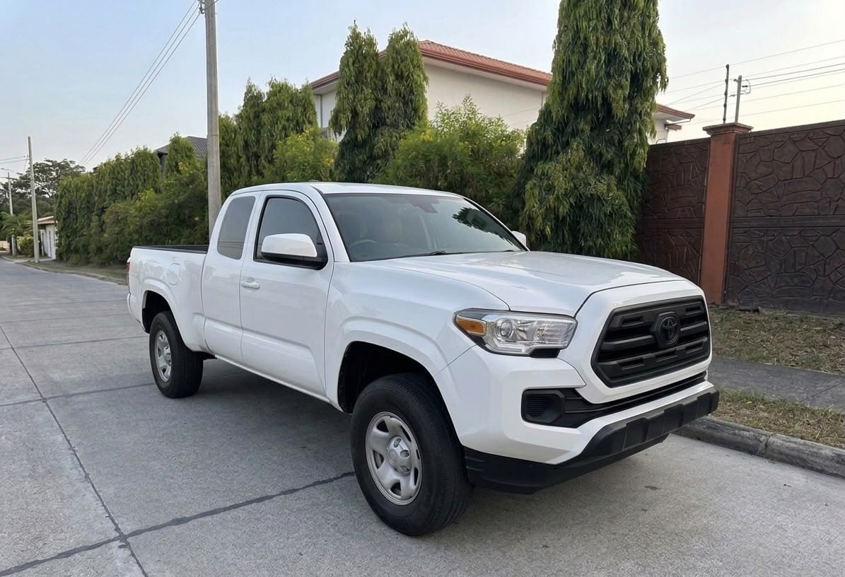 TOYOTA TACOMA 2023