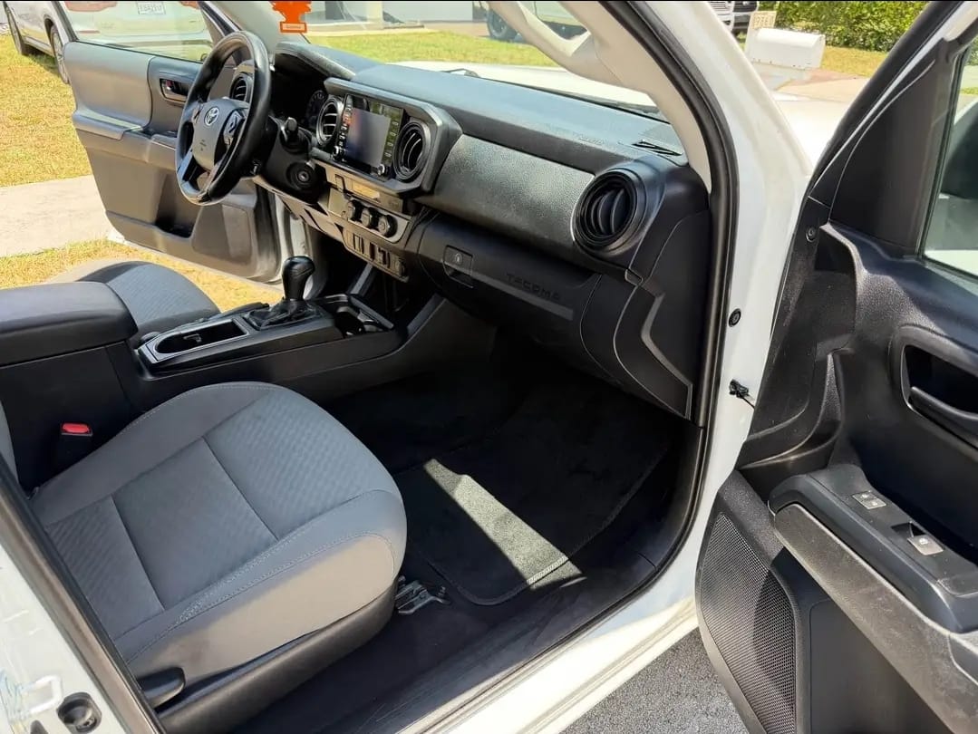 TOYOTA TACOMA 2023