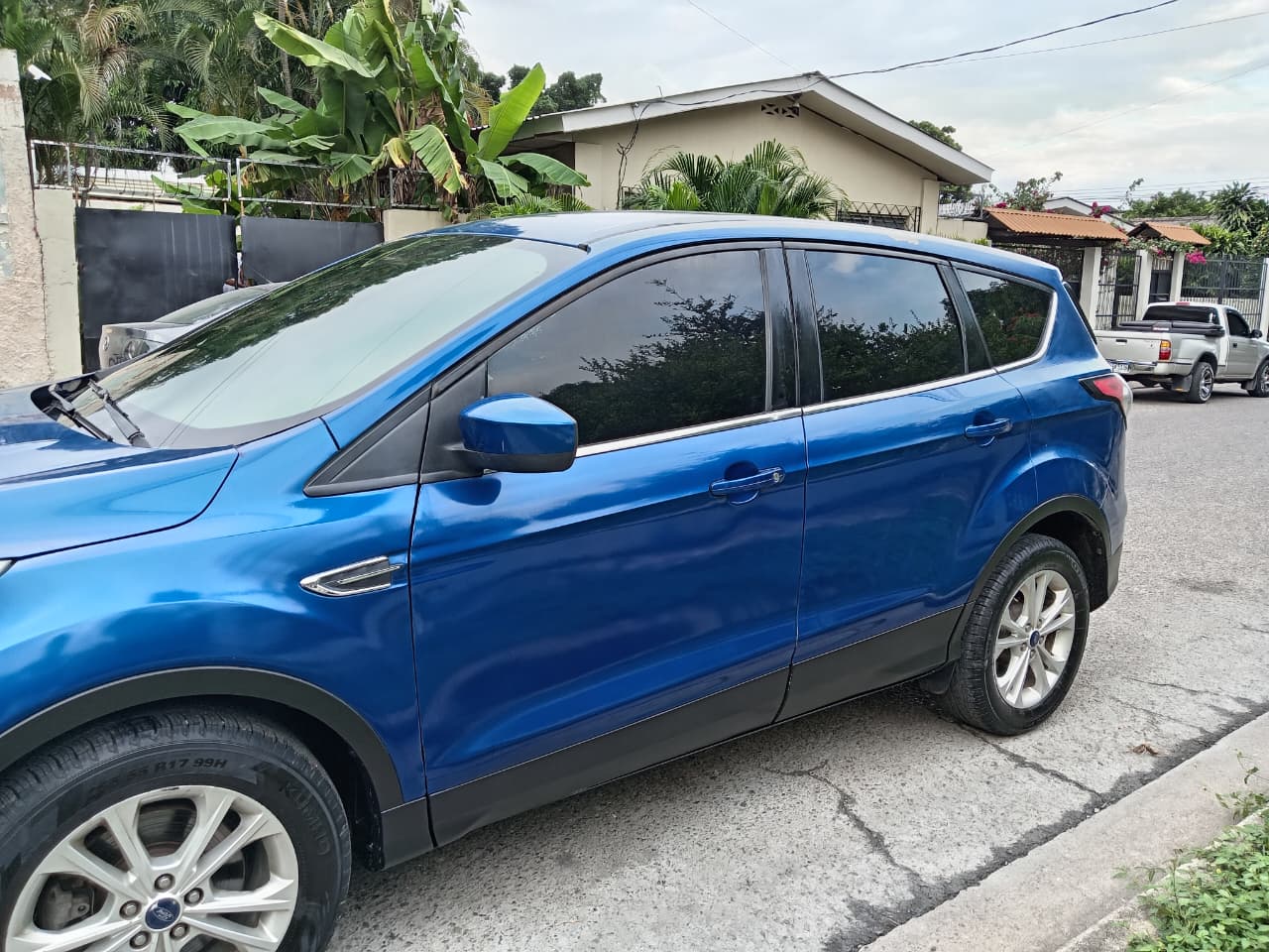 FORD ESCAPE 2017