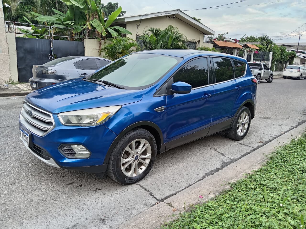 FORD ESCAPE 2017