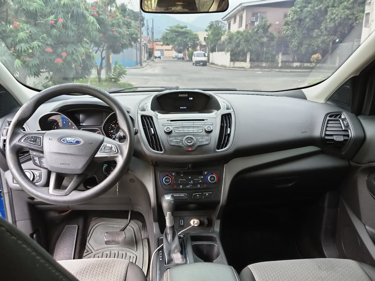 FORD ESCAPE 2017
