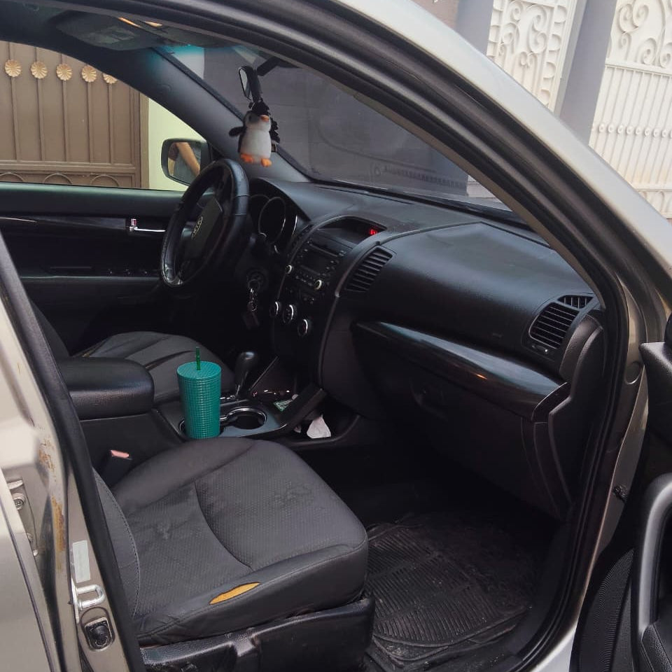 KIA SORENTO 2011