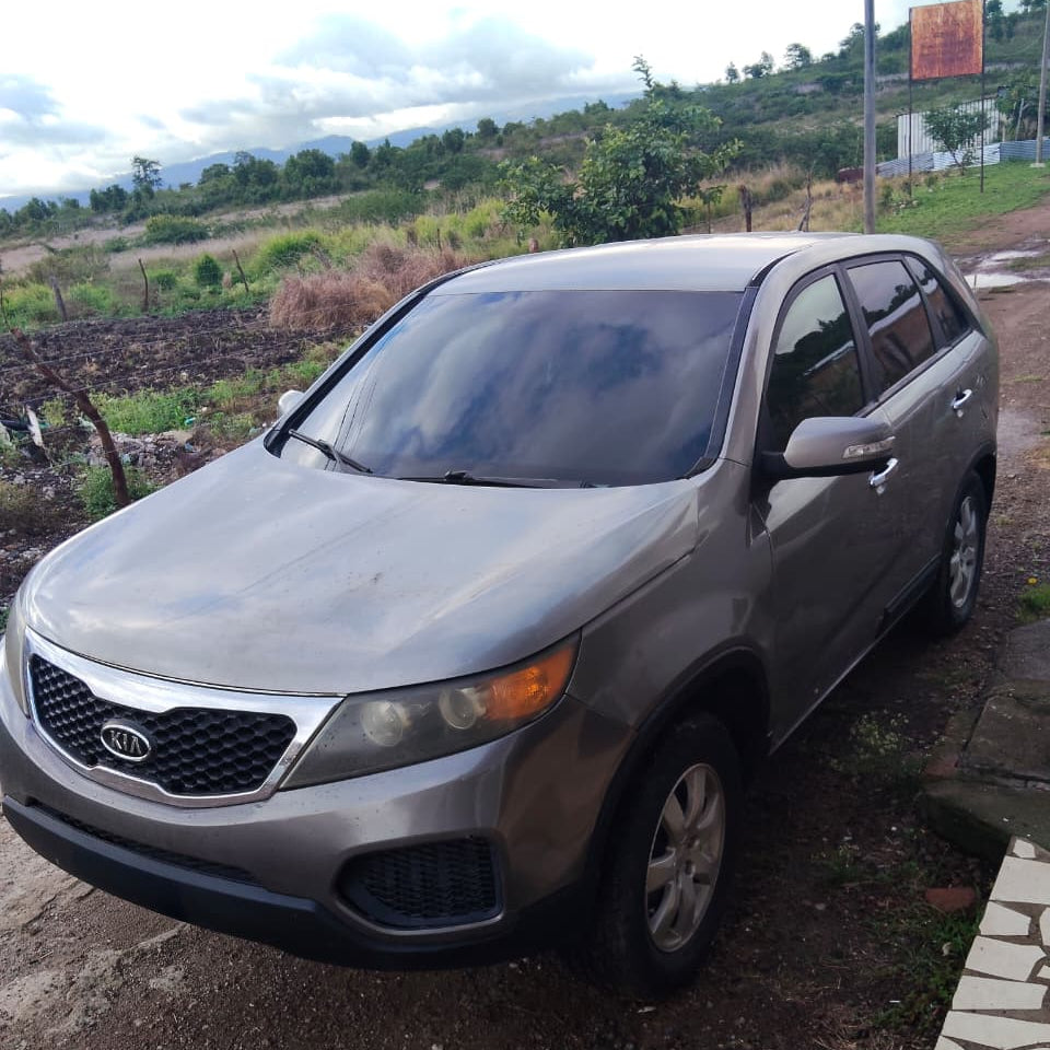 KIA SORENTO 2011