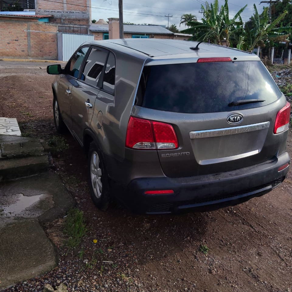 KIA SORENTO 2011