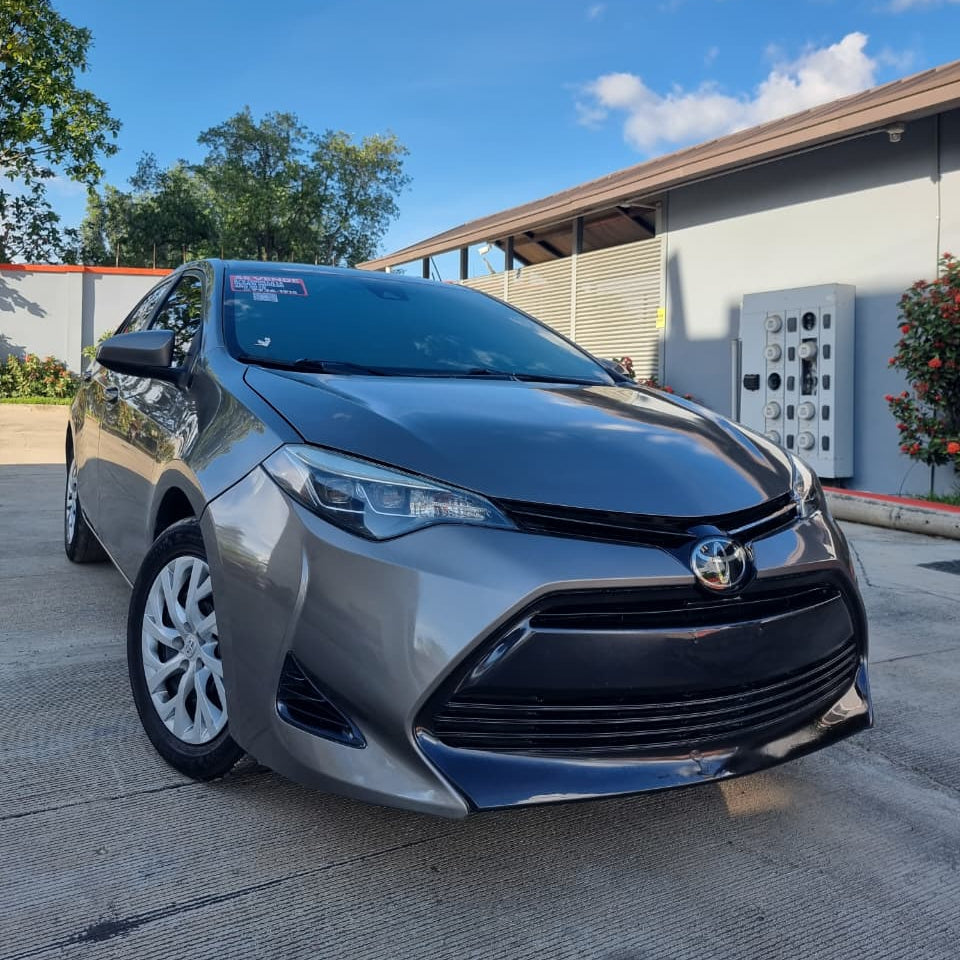 TOYOTA COROLLA 2018