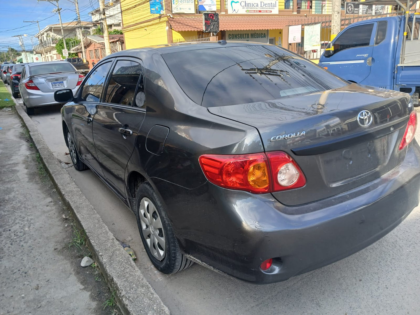 TOYOTA COROLLA 2010