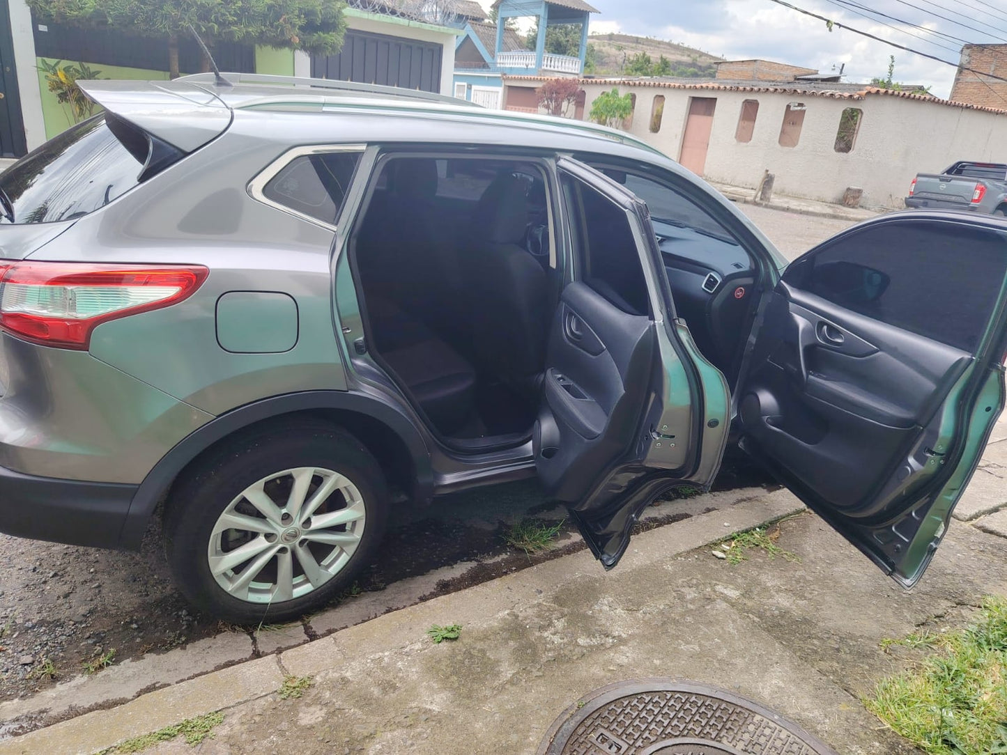 NISSAN QASHQAI 2016