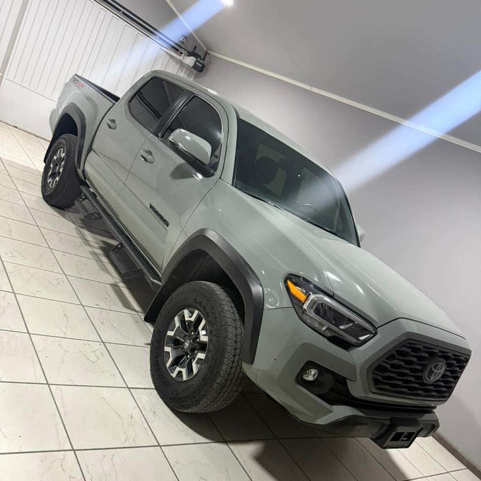 TOYOTA TACOMA 2023