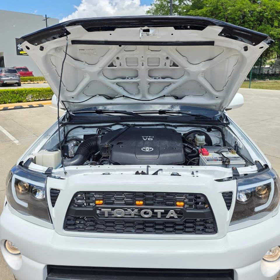 TOYOTA TACOMA 2011