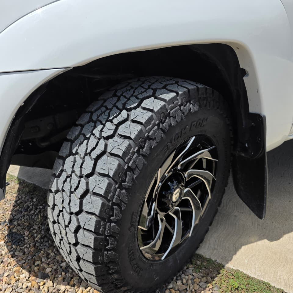TOYOTA TACOMA 2011