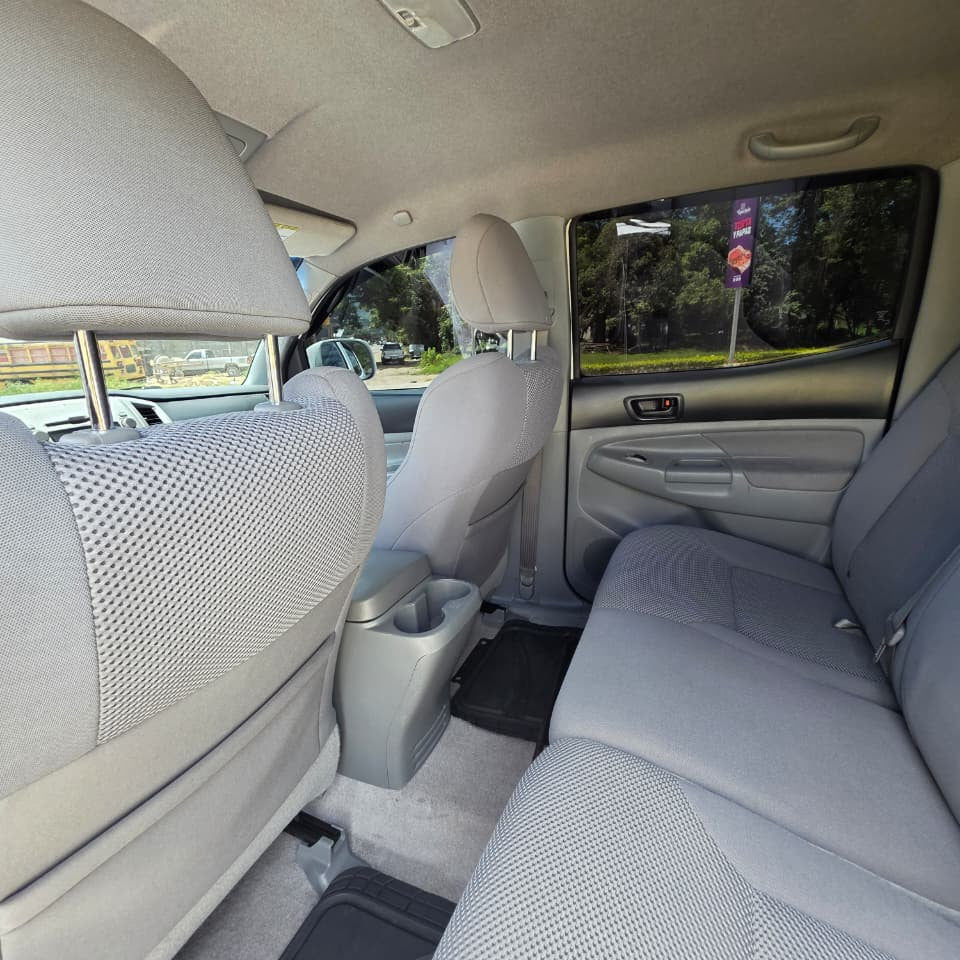TOYOTA TACOMA 2011