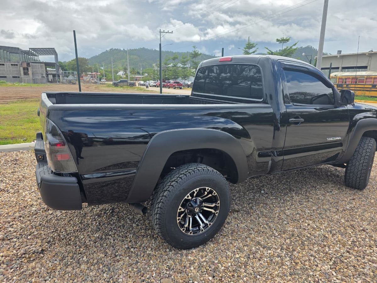 TOYOTA TACOMA 2013