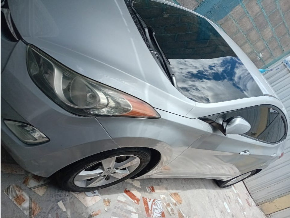 HYUNDAI ELANTRA 2013