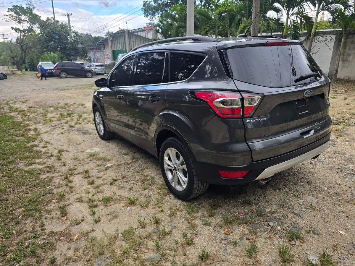FORD ESCAPE 2017