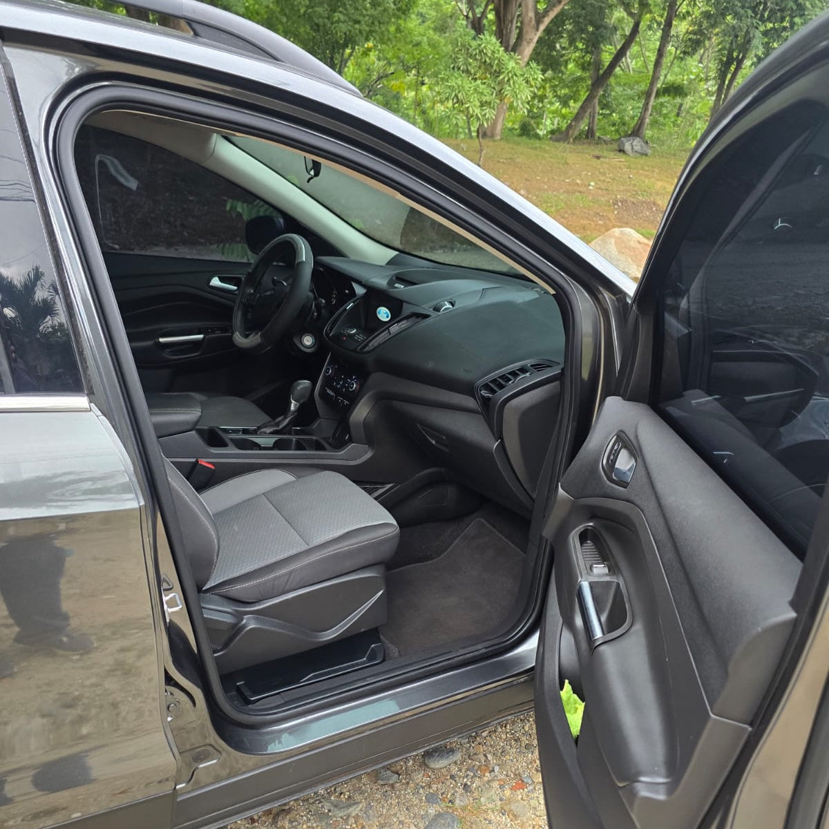 FORD ESCAPE 2017