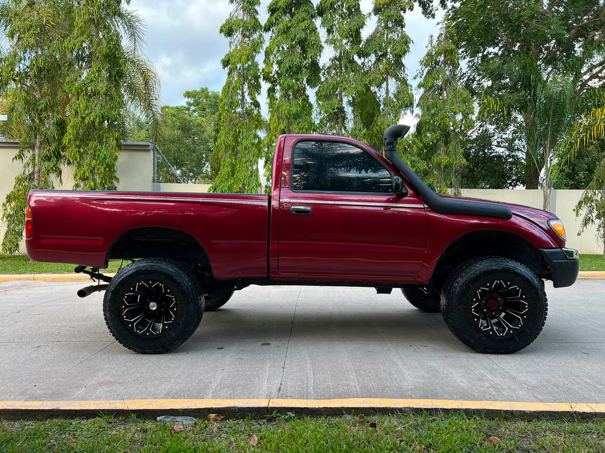 TOYOTA TACOMA 1999