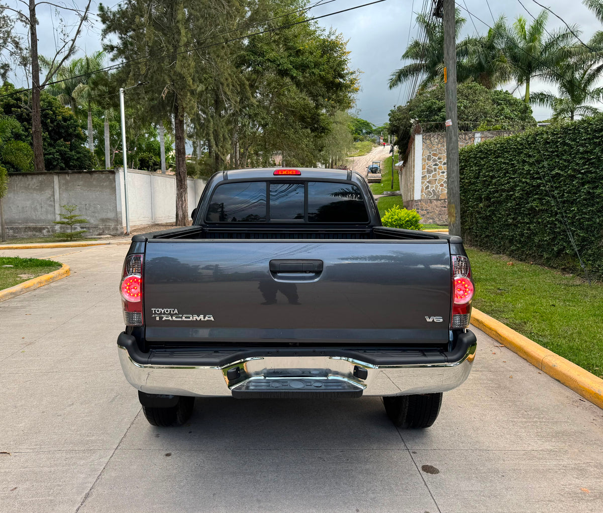 TOYOTA TACOMA 2013