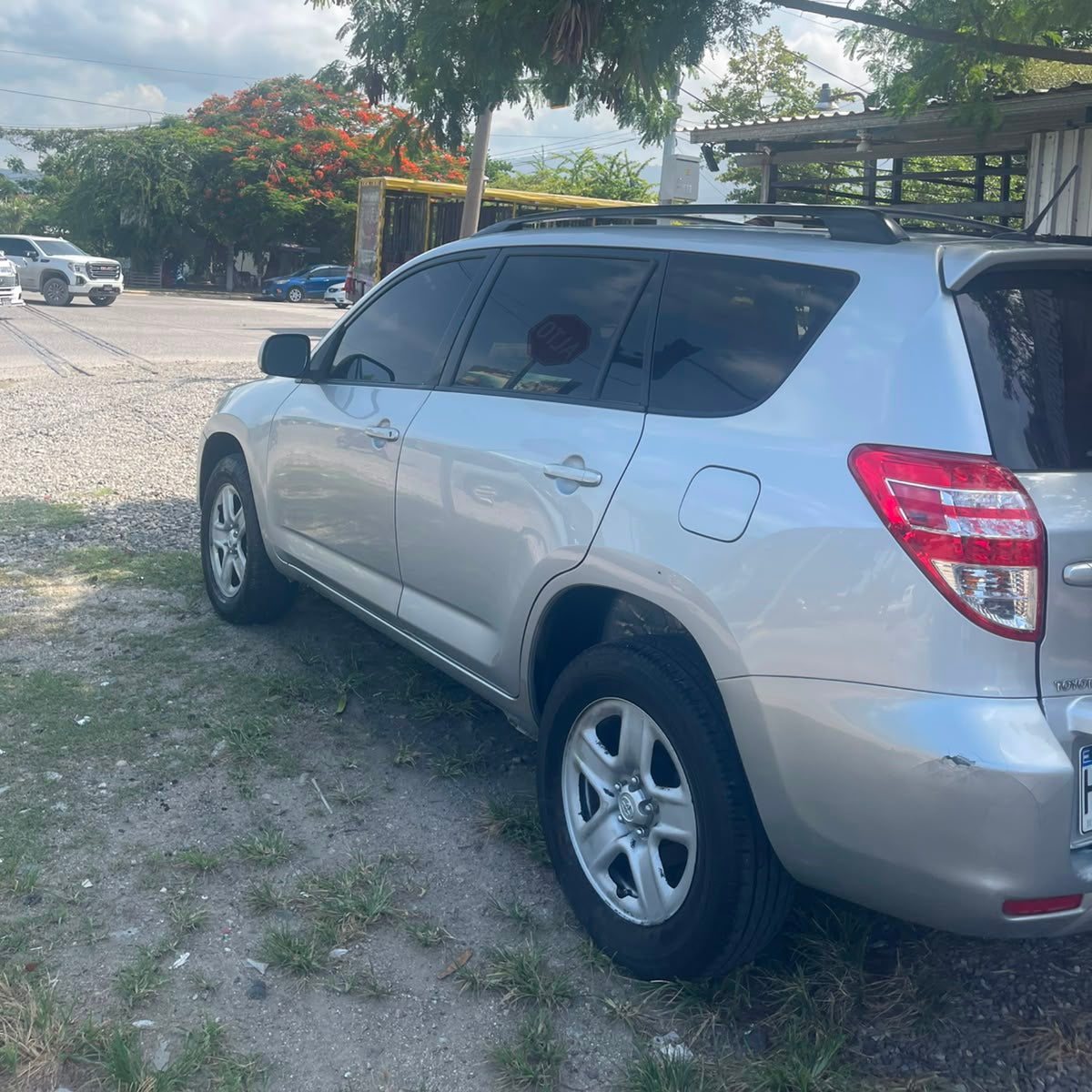 TOYOTA RAV4 2009