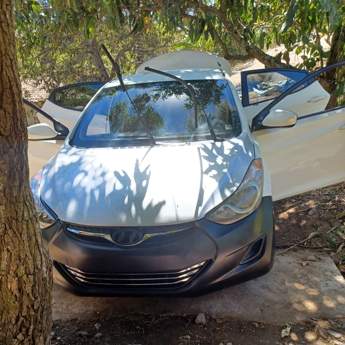 HYUNDAI ELANTRA 2013