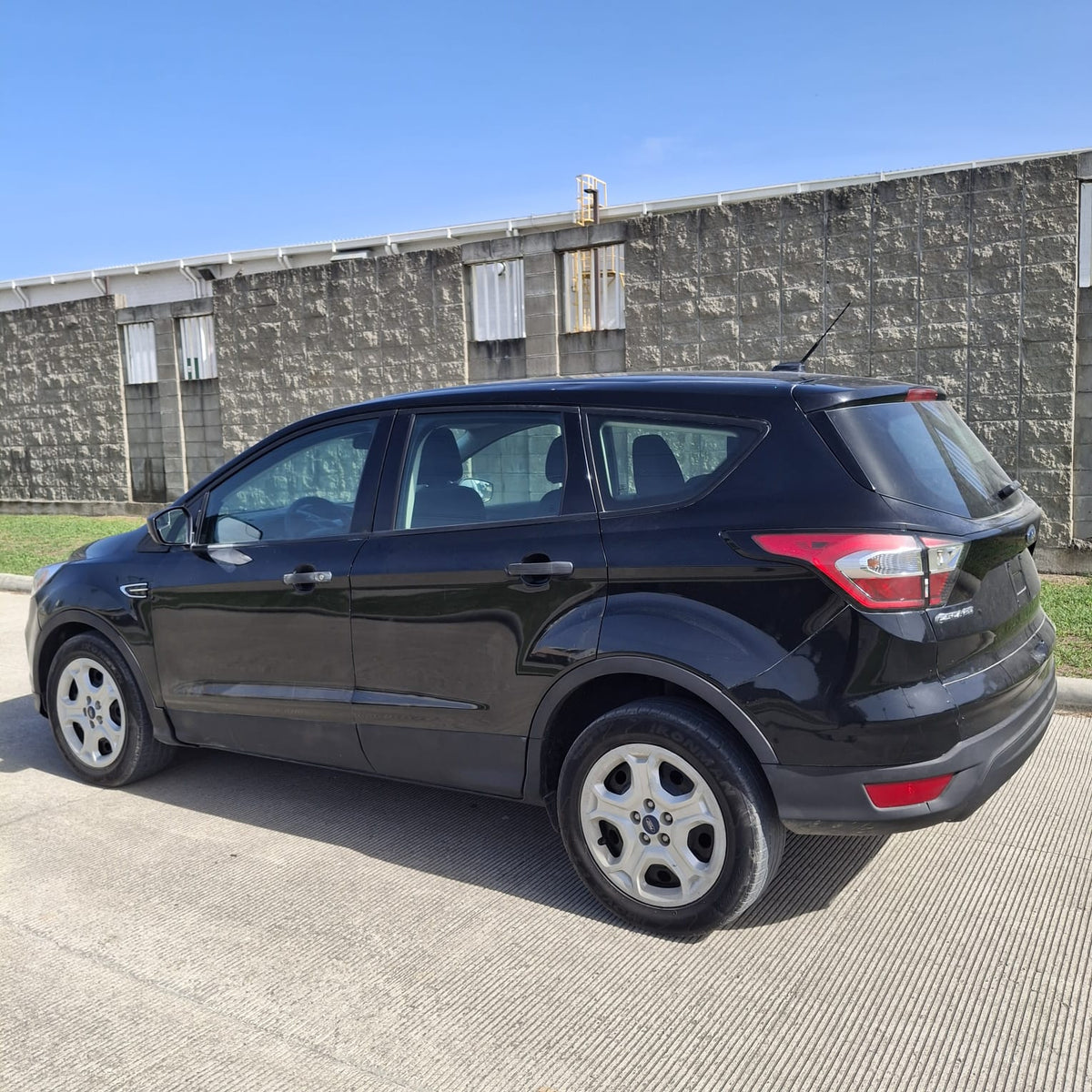 FORD ESCAPE 2017