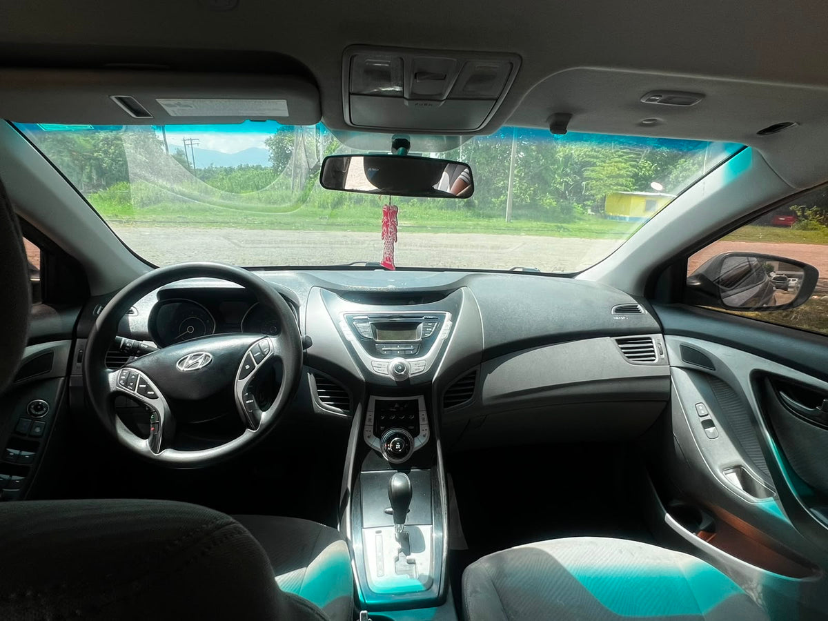 HYUNDAI ELANTRA 2013
