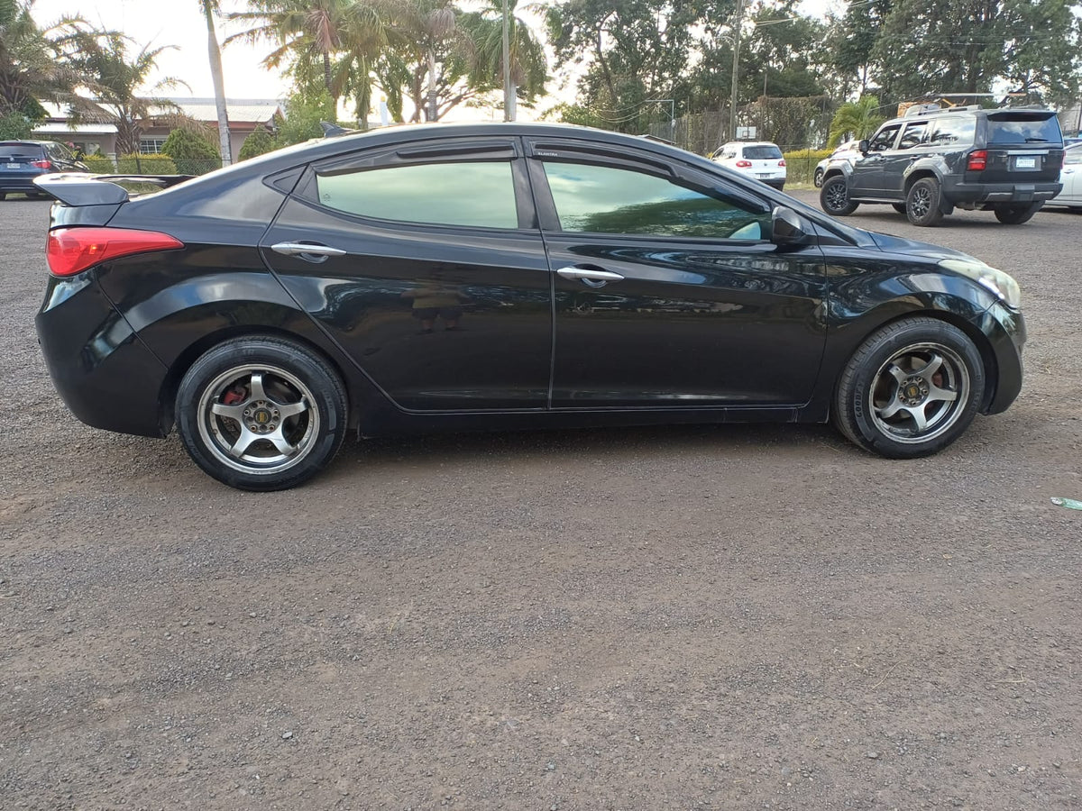 HYUNDAI ELANTRA 2013