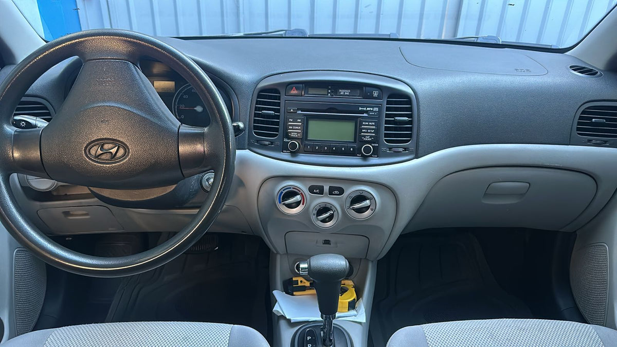 HYUNDAI ACCENT 2010