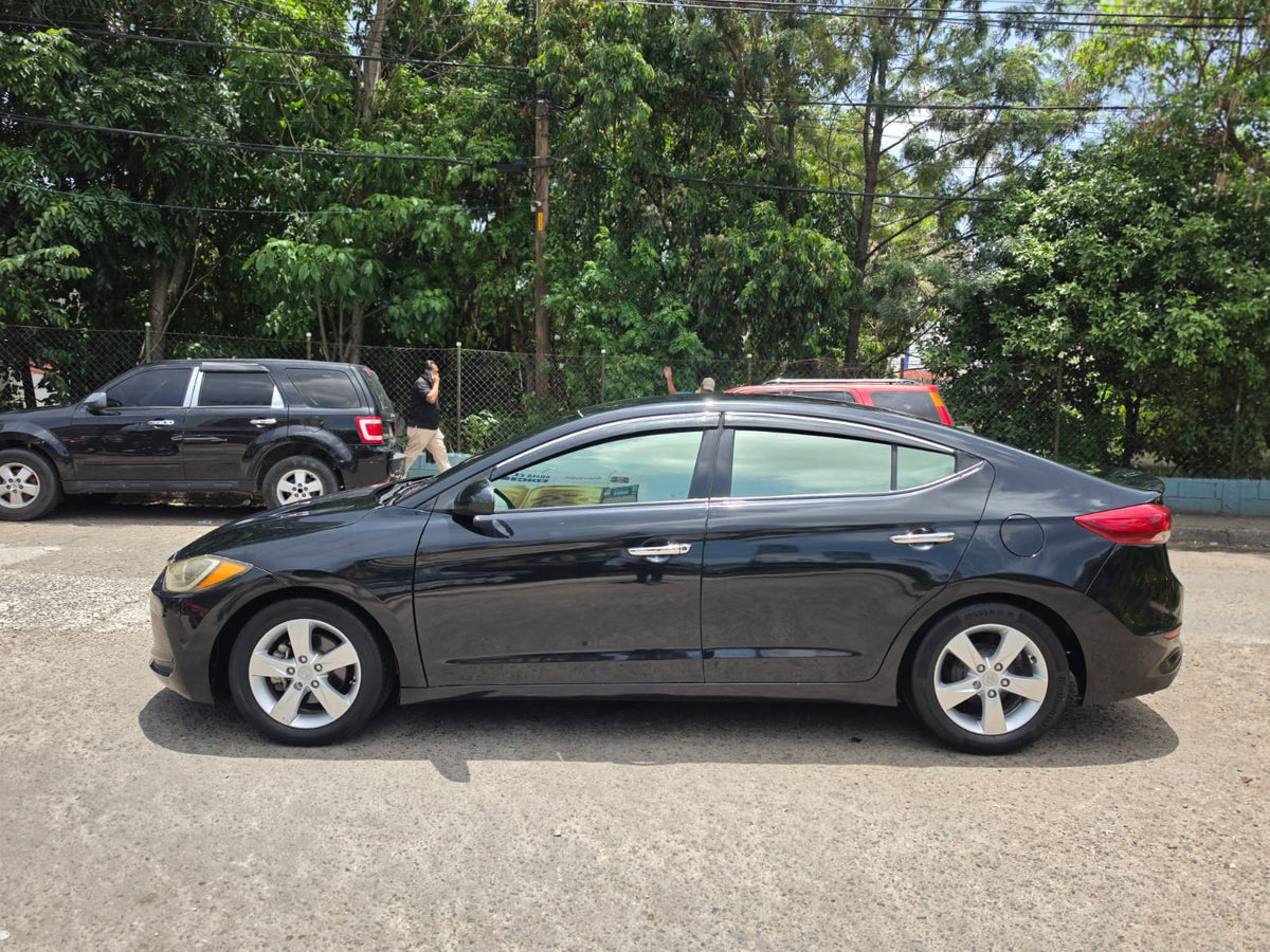 HYUNDAI ELANTRA 2018