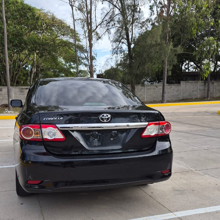 TOYOTA COROLLA 2013