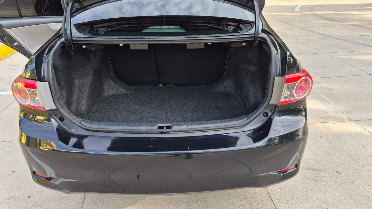 TOYOTA COROLLA 2013
