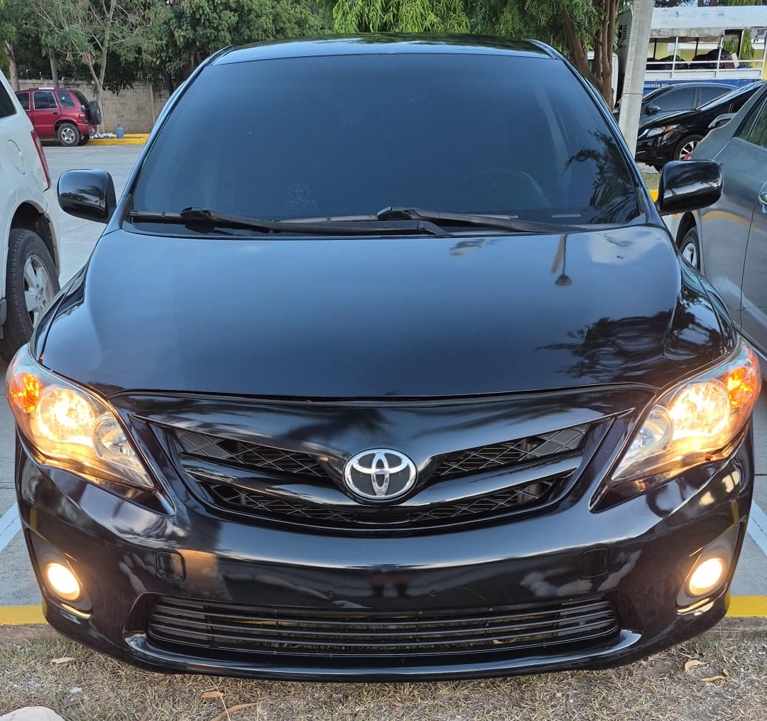 TOYOTA COROLLA 2013